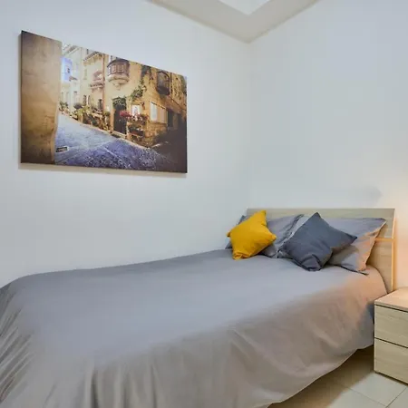 Apartamento Elegance Sliema- Where Comfort Meets Class In Sliema
