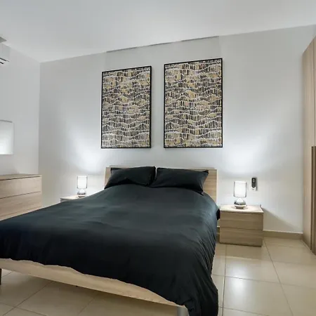 Apartment Elegance Sliema- Where Comfort Meets Class In *