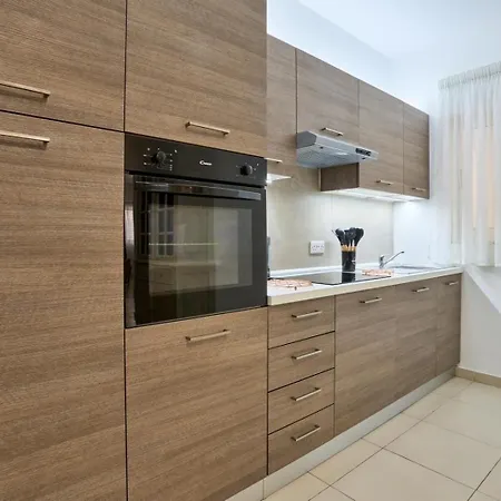 Elegance Sliema- Where Comfort Meets Class In *