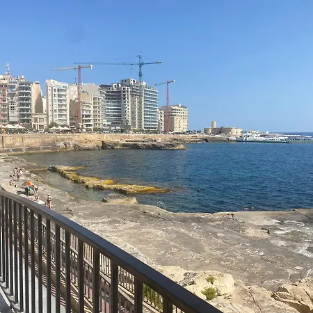 Elegance Sliema- Where Comfort Meets Class In * Sliema